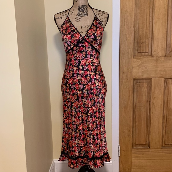 Express Dresses & Skirts - 100% Silk Express Dress
